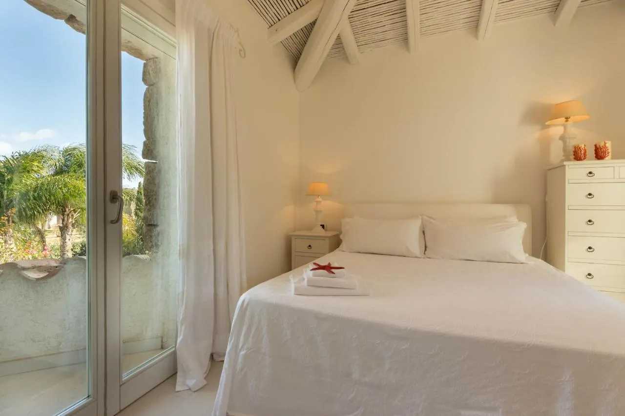 Villa Bougainvillea Con Piscina E Giardino Privato A Pochi Passi Dal Mare Castiadas